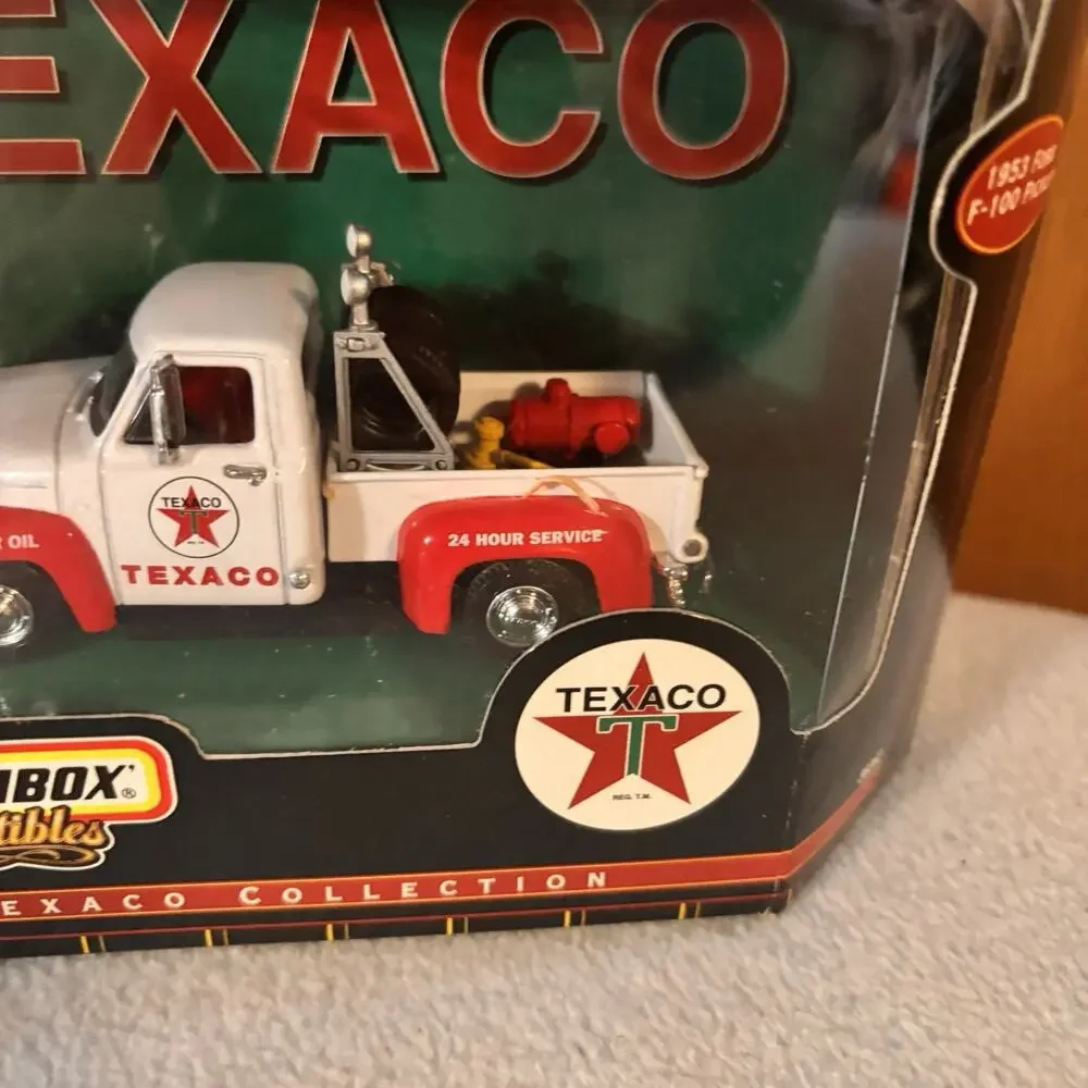 Matchbox Collectibles Texaco 1953 Ford F-100 Pickup 1:43 Diecast Truck 38262